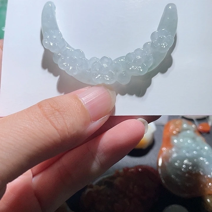 颈饰未镶嵌翡翠天