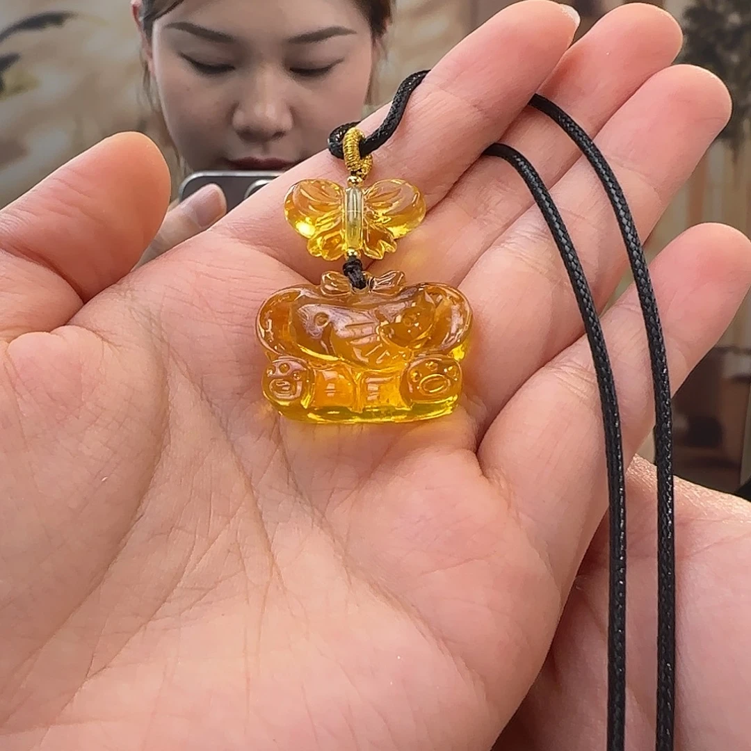 蜜蜡未镶嵌吊坠(赠链)