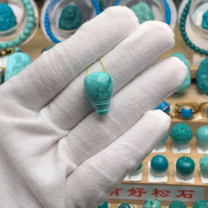 绿松石未镶嵌珠宝奇石