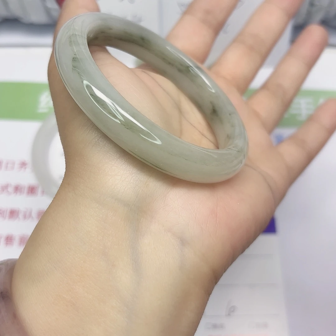 石英质玉未镶嵌手镯10/60