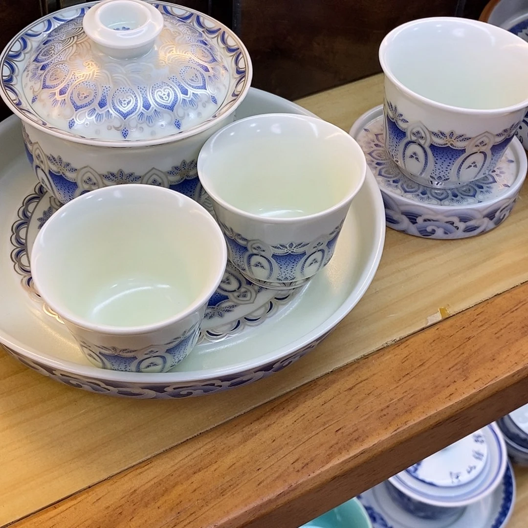 盖碗盖碗茶，盖碗茶，