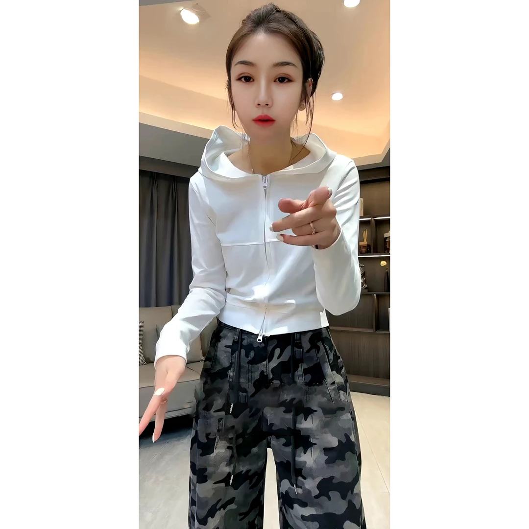 双拉链拼接条净版短款连帽外套女休闲百搭运动风