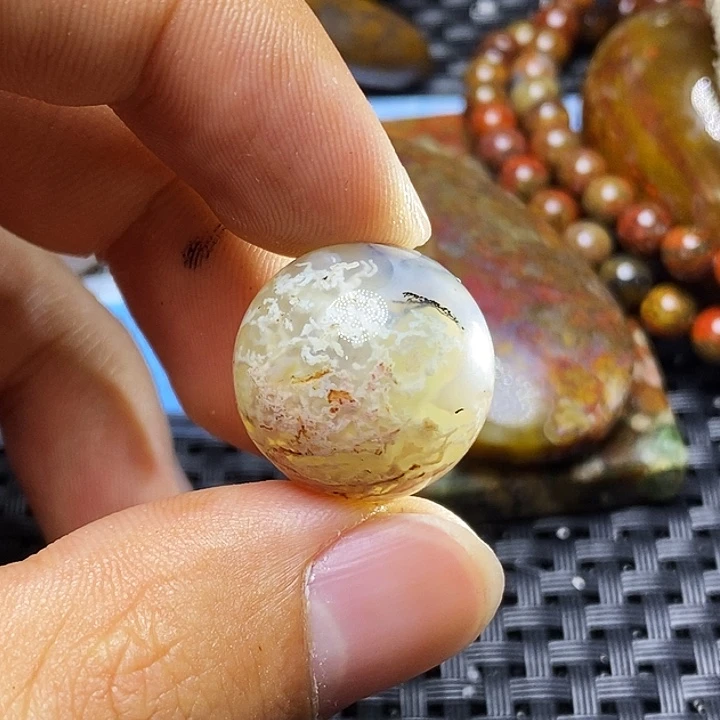 月***上玛瑙/玉髓未镶嵌颈饰