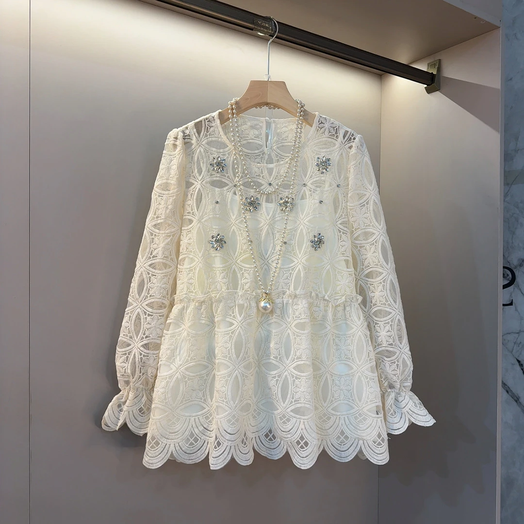新款法式重工镶钻长袖镂空蕾丝衫百搭吊带背心两件套衣长69左右