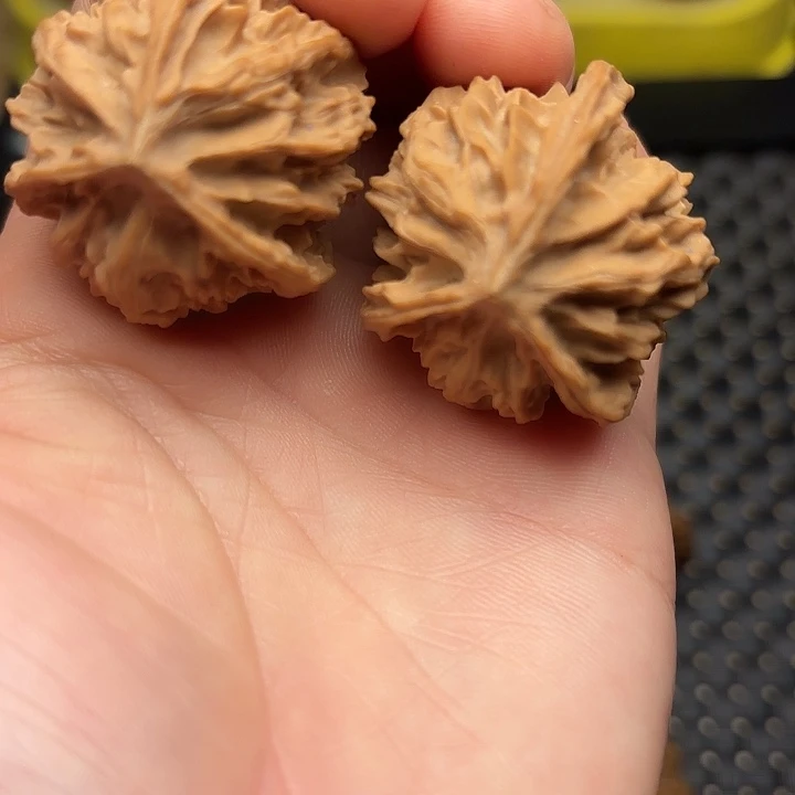 吊坠文玩核桃35凹的三棱