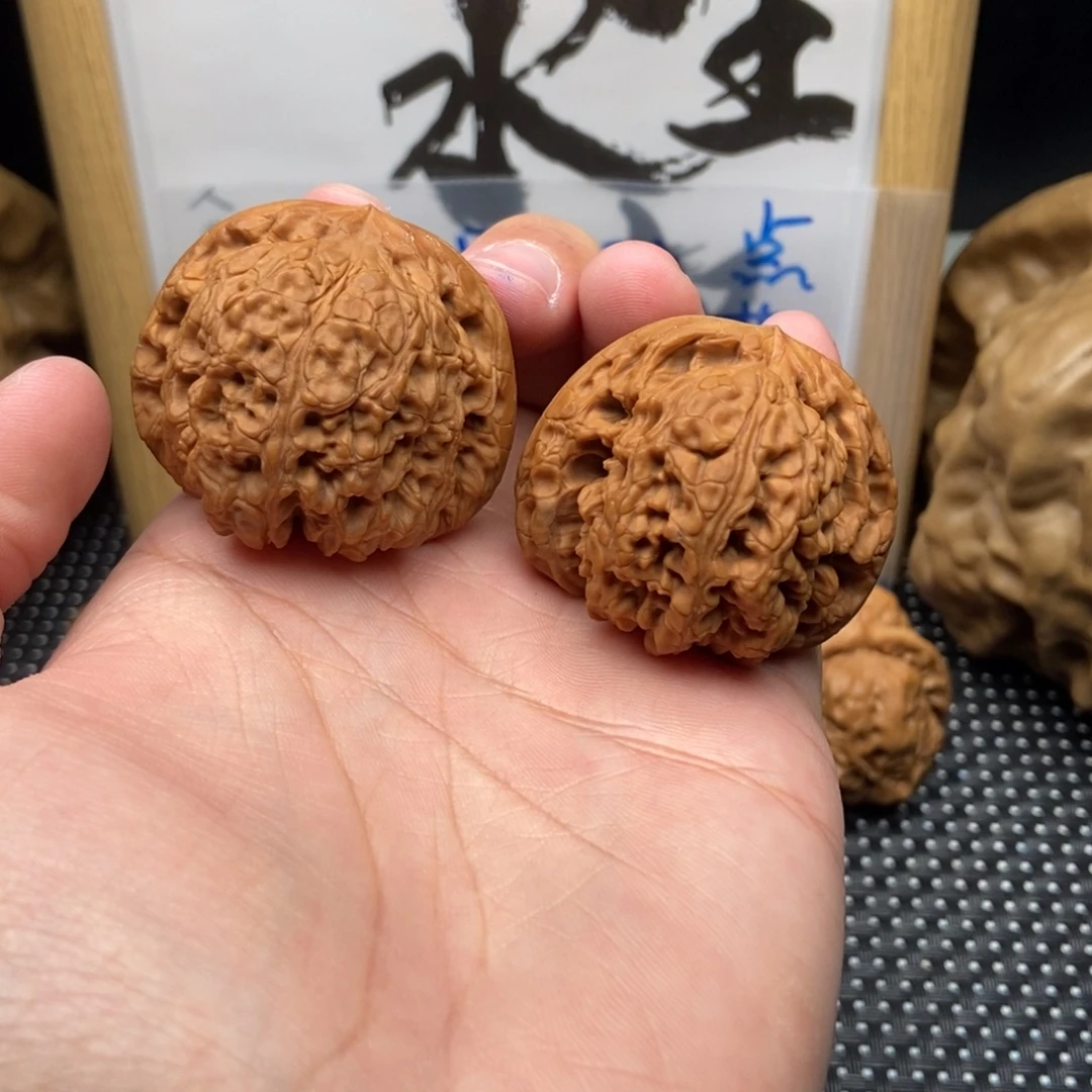 吊坠文玩核桃42三角疆