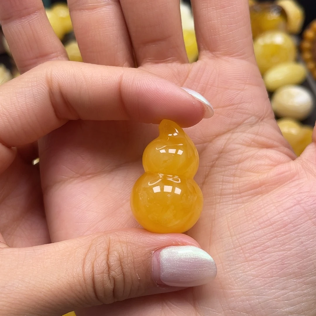 蜜蜡裸石未镶嵌佟蜜蜡