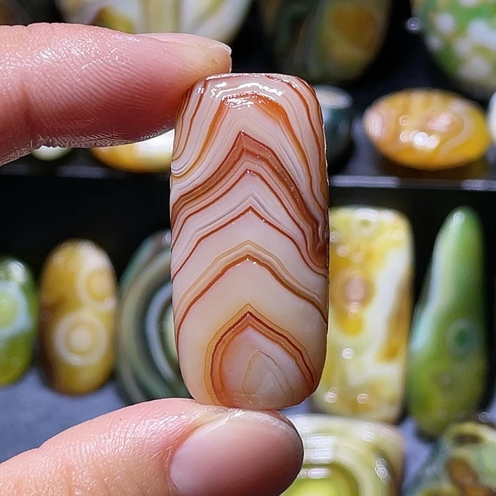 玛瑙/玉髓未镶嵌珠宝奇石