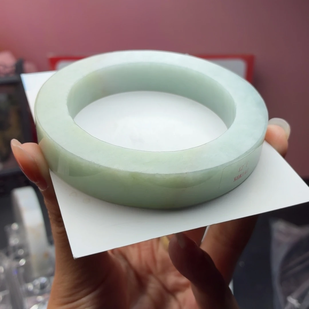 未镶嵌多样性定制手镯定制翡翠