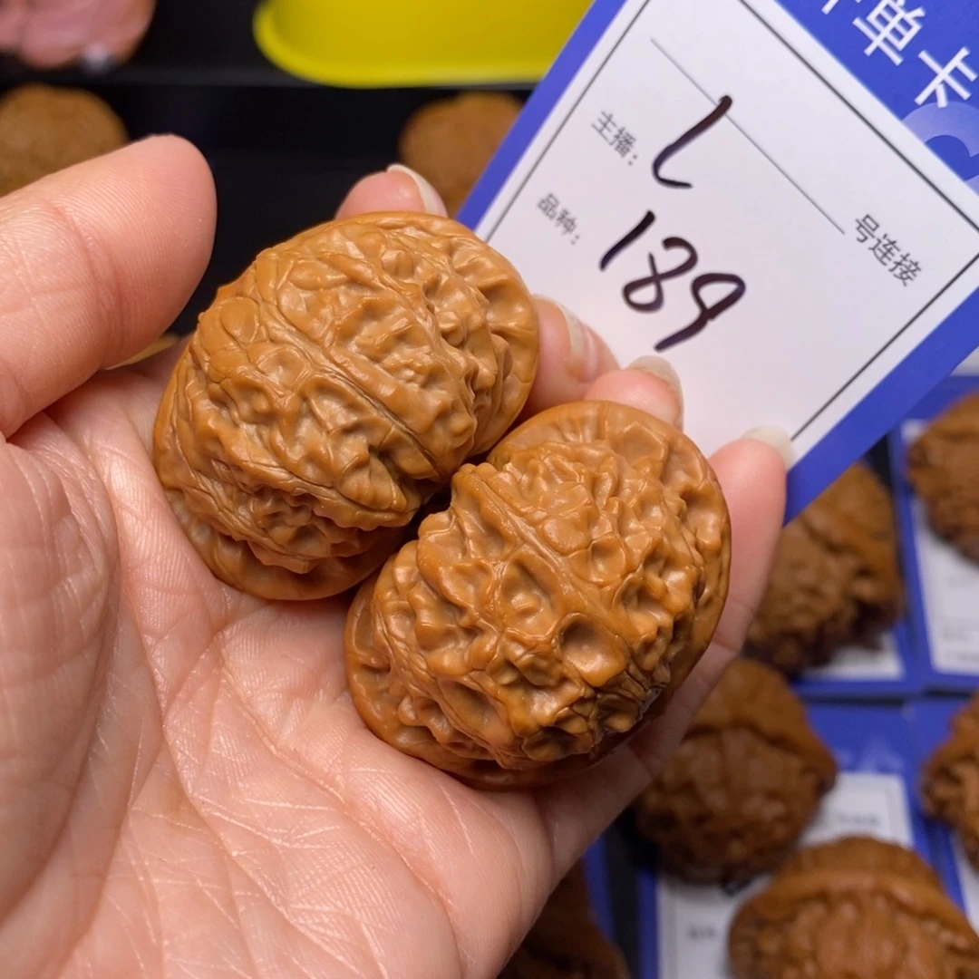 文玩核桃把件42宫灯189