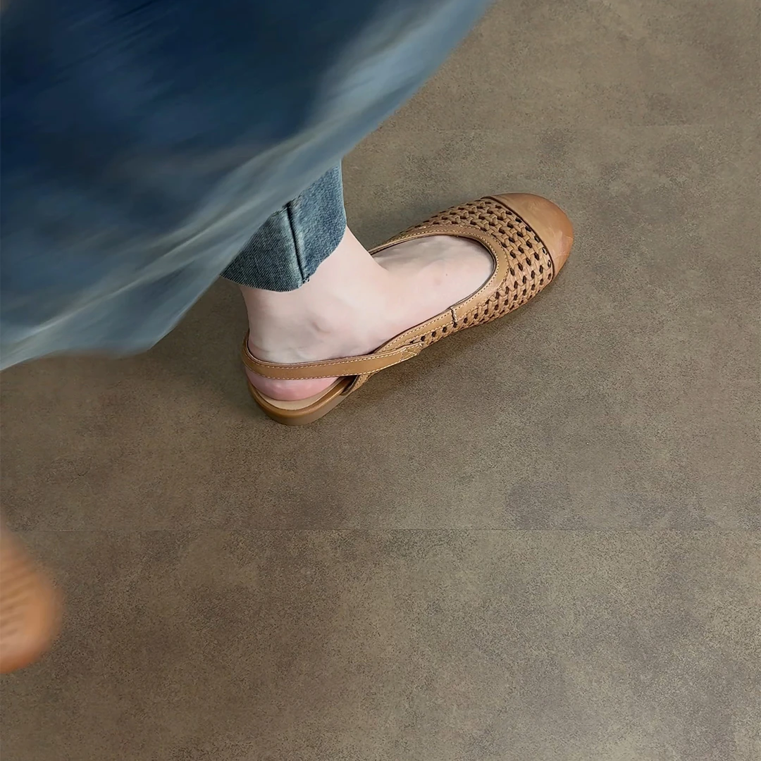 1.5cm/ED2223牛皮包头凉鞋女夏季圆头低跟编织镂空法式复古平跟