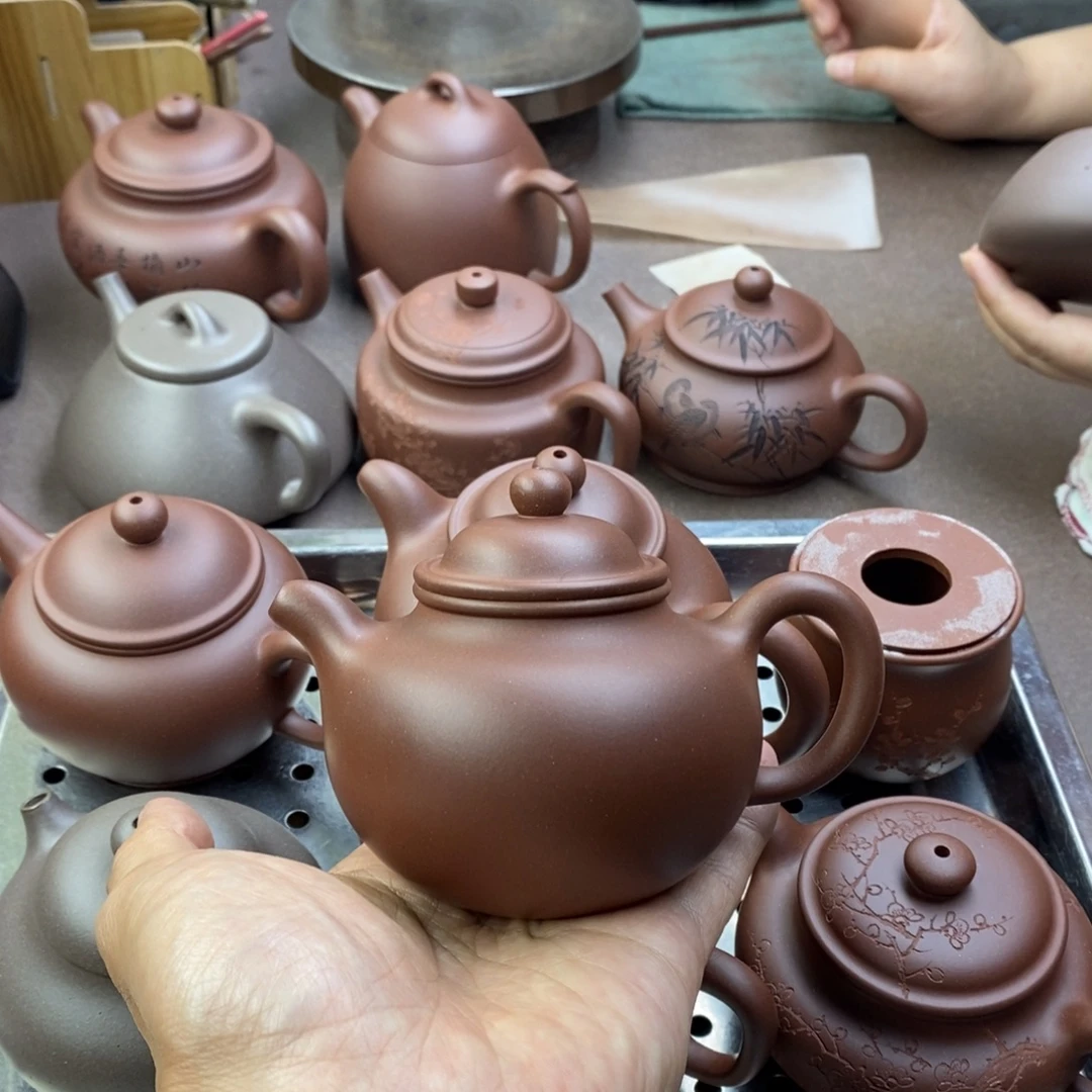 晓***一茶壶紫砂小掇球容量200毫升左右