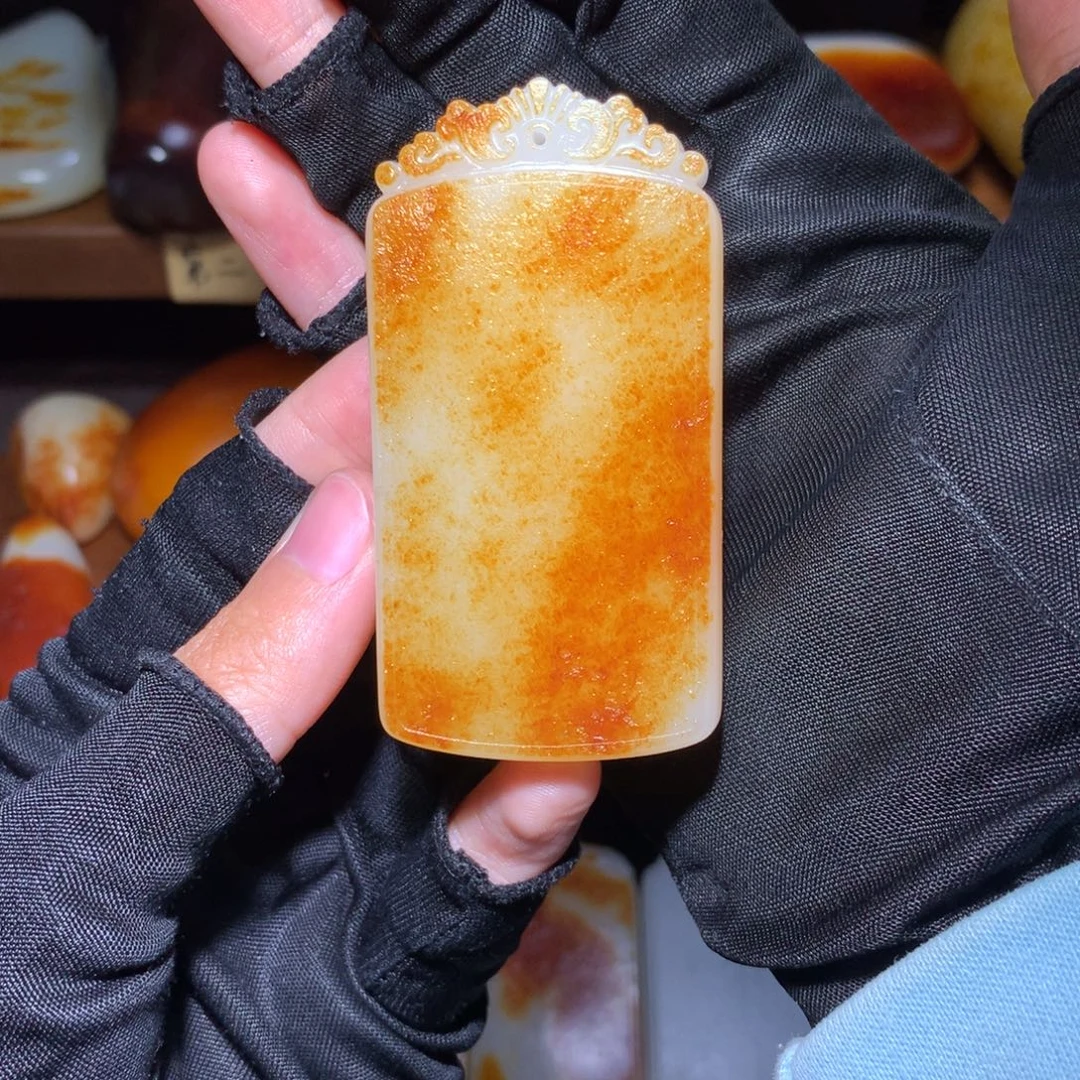 抛***客和田玉未镶嵌颈饰