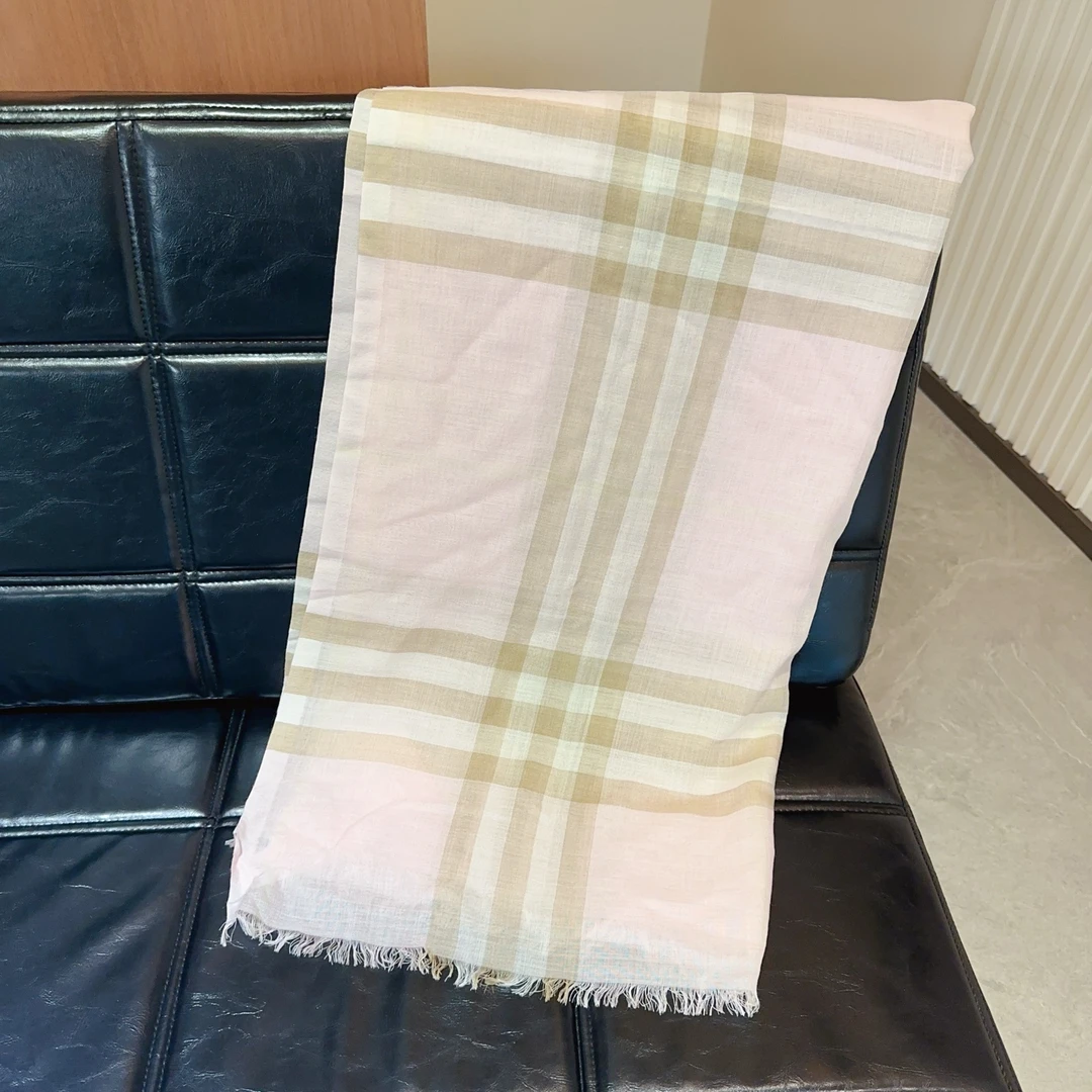 99新 BURBERRY/博柏利 安洁利严选/成色看直播围巾/GSH0513