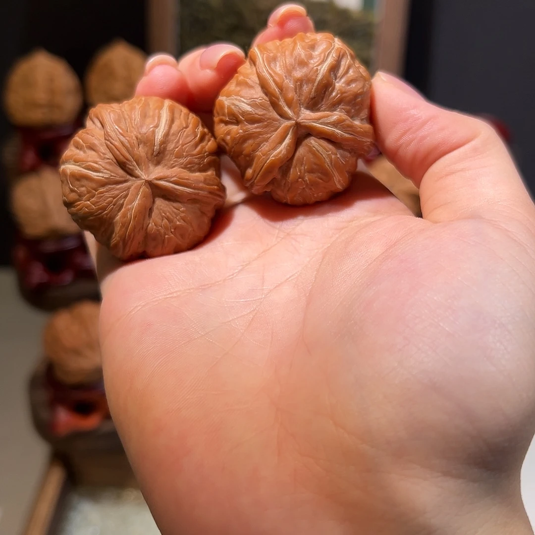 吊坠文玩核桃元宝三棱