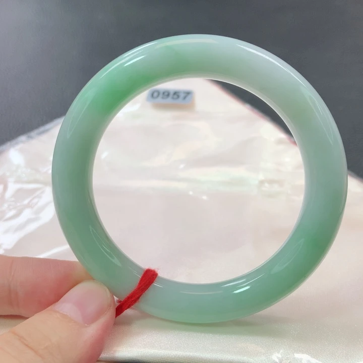 翡翠手镯未镶嵌0957号