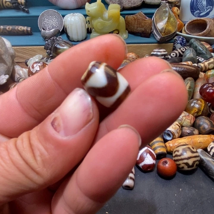 合金珠子的玛瑙/玉髓