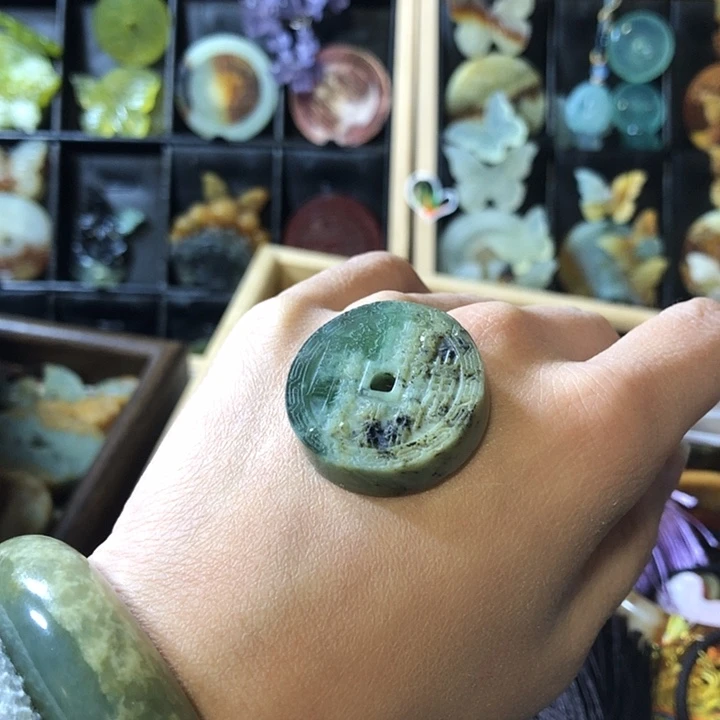 岫玉未镶嵌岫玉挂件