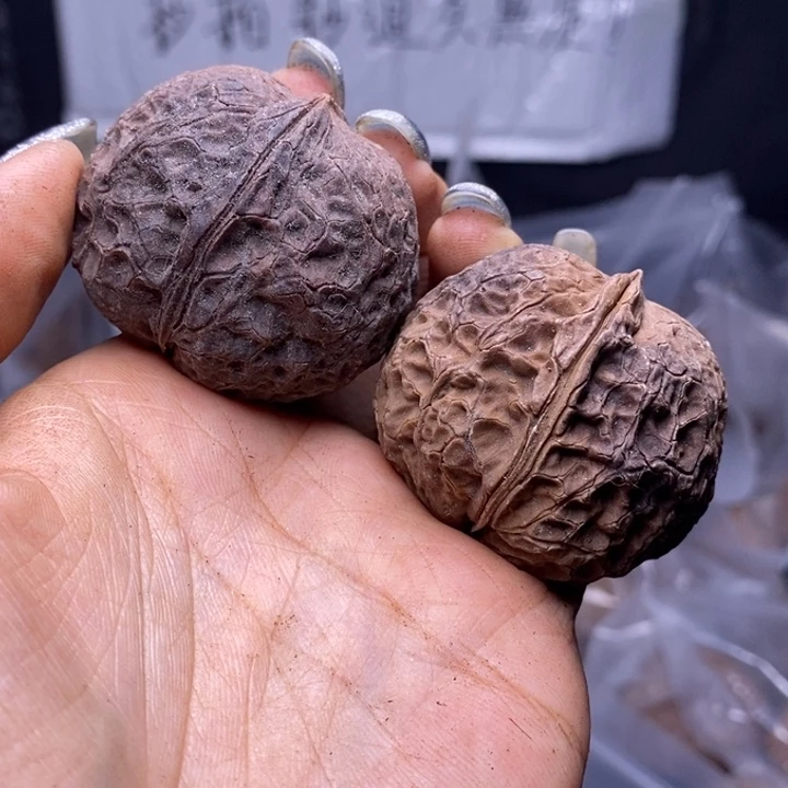 把件文玩核桃云南野生铁核桃204号42mm