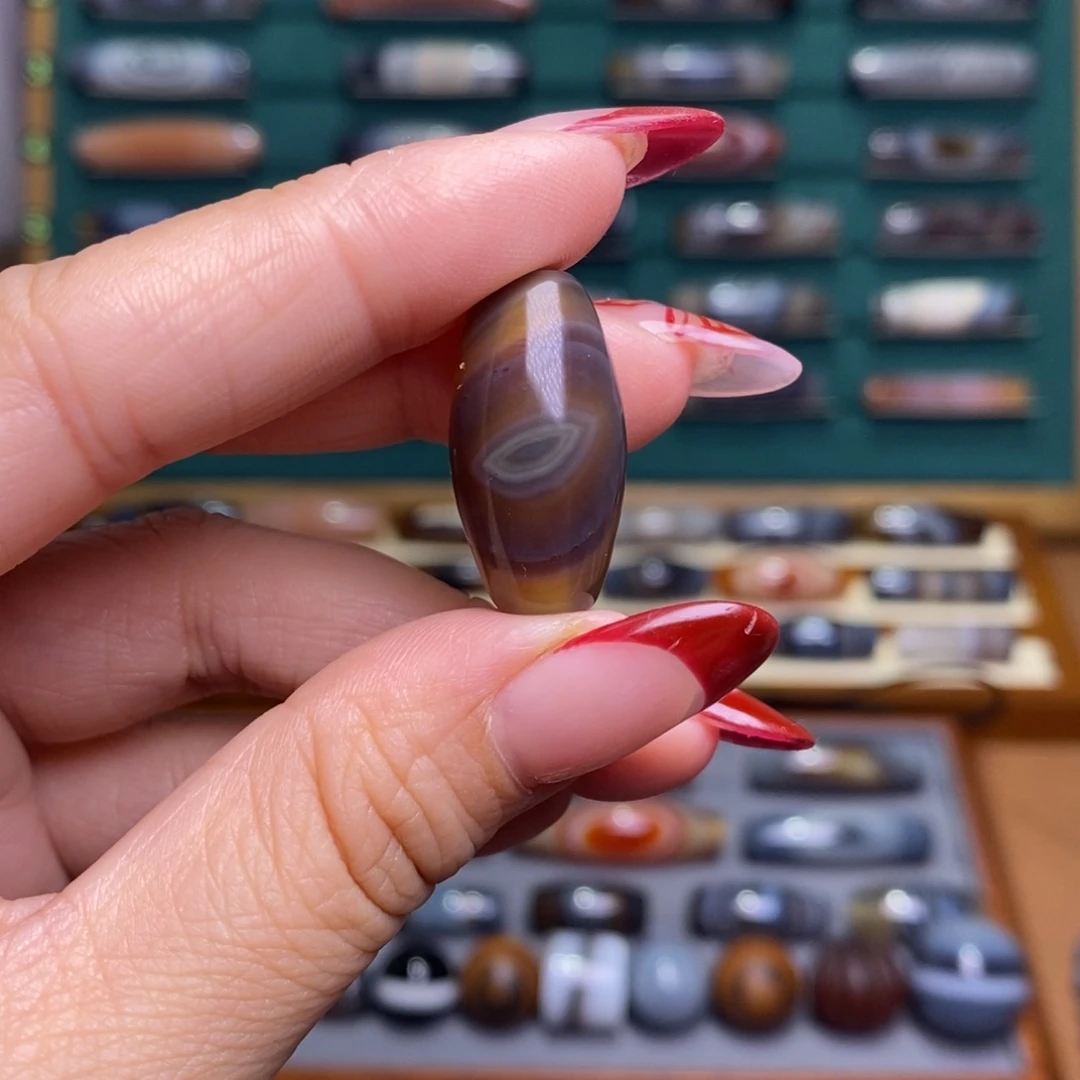 玛瑙/玉髓未镶嵌珠宝半成品