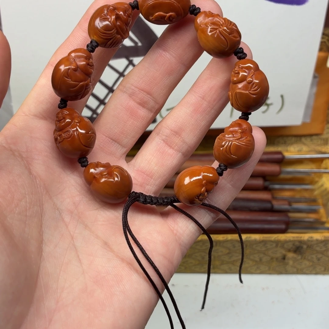 吊坠橄榄核精抛光红弥勒