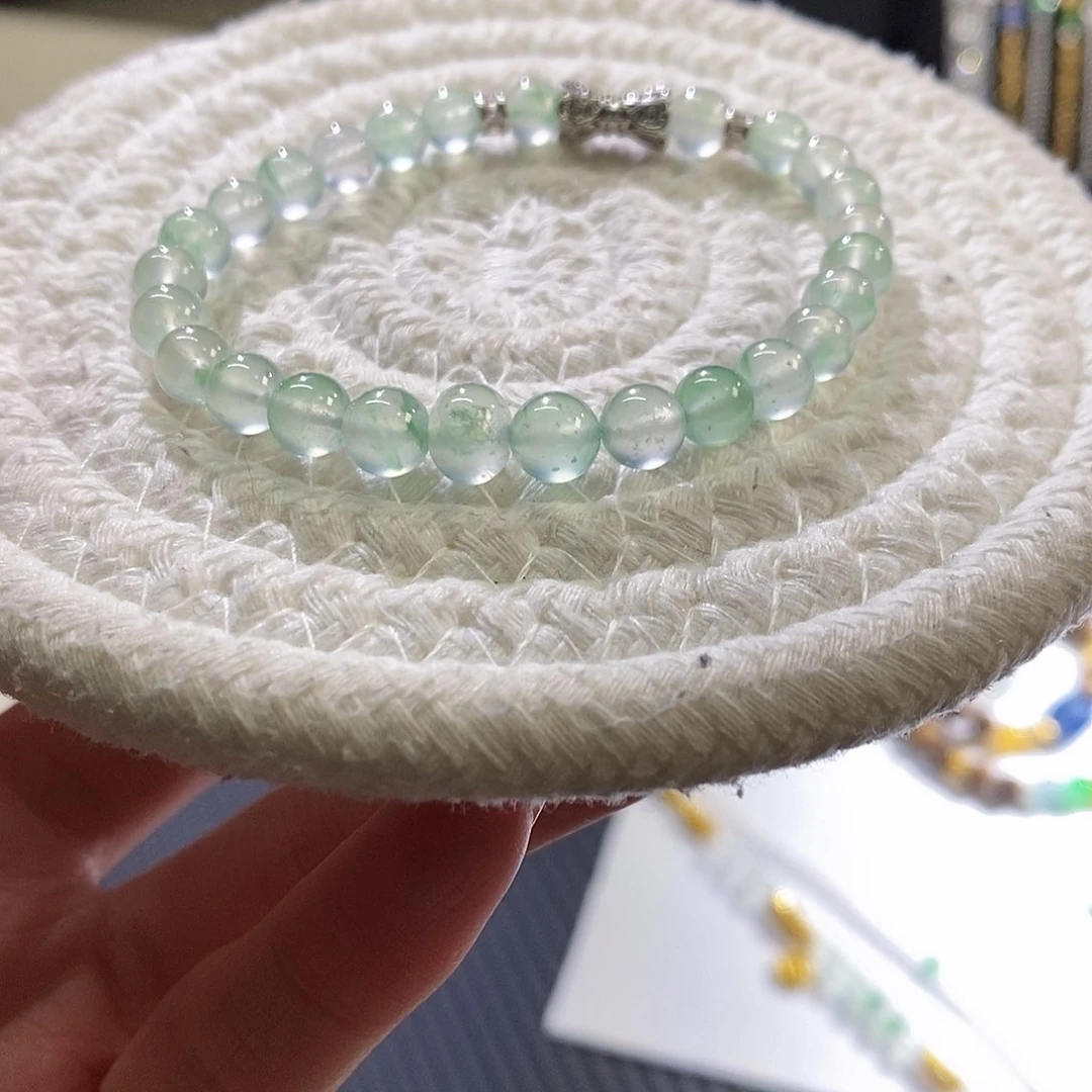 翡翠挂件未镶嵌茉莉清茶