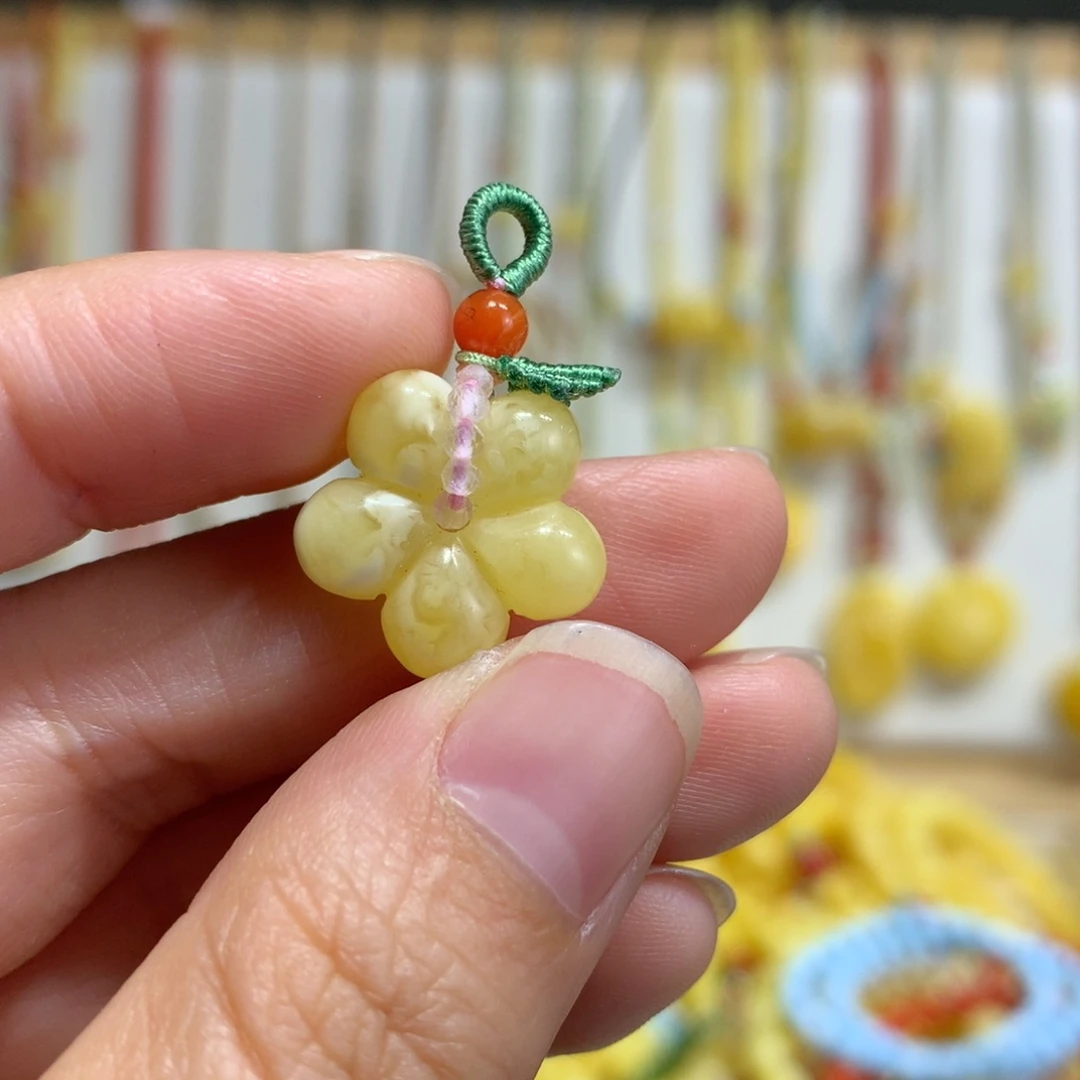 蜜蜡未镶嵌裸石配饰