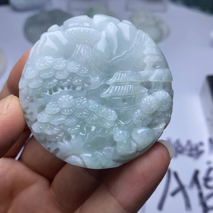 翡翠未镶嵌颈饰翡翠