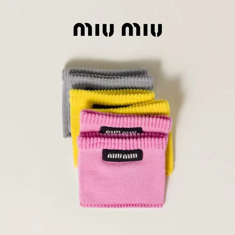 全新未使用 MIU MIU/缪缪 女士粘胶纤维三双装袜套袜子