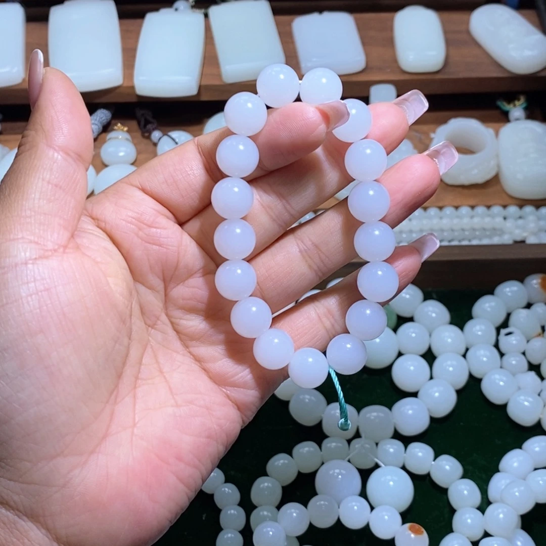 未镶嵌手链和田玉c****8