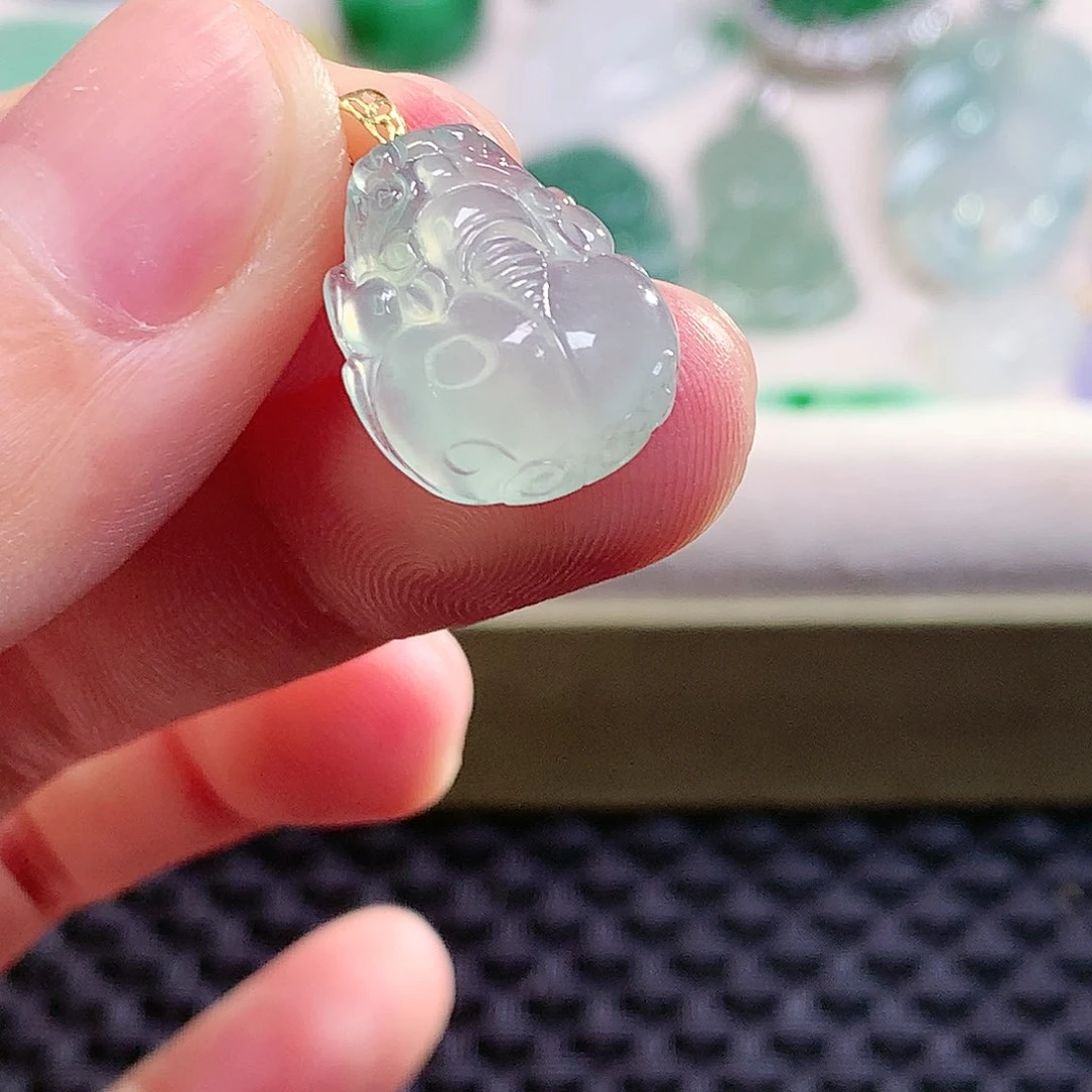 颈饰18K金镶嵌翡翠翡翠