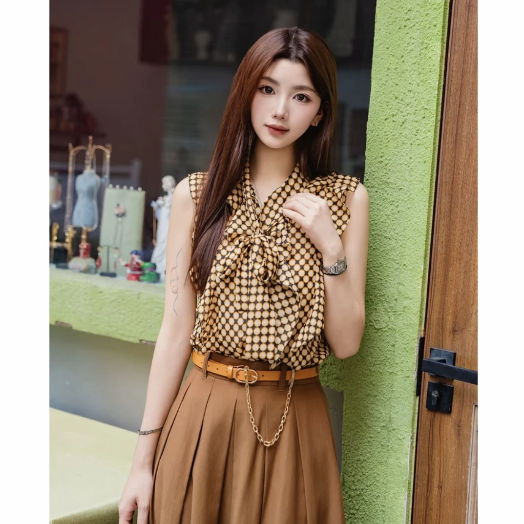 GIRDEAR/哥弟春夏新款时尚无袖荷叶设计背心外搭时尚百搭130022