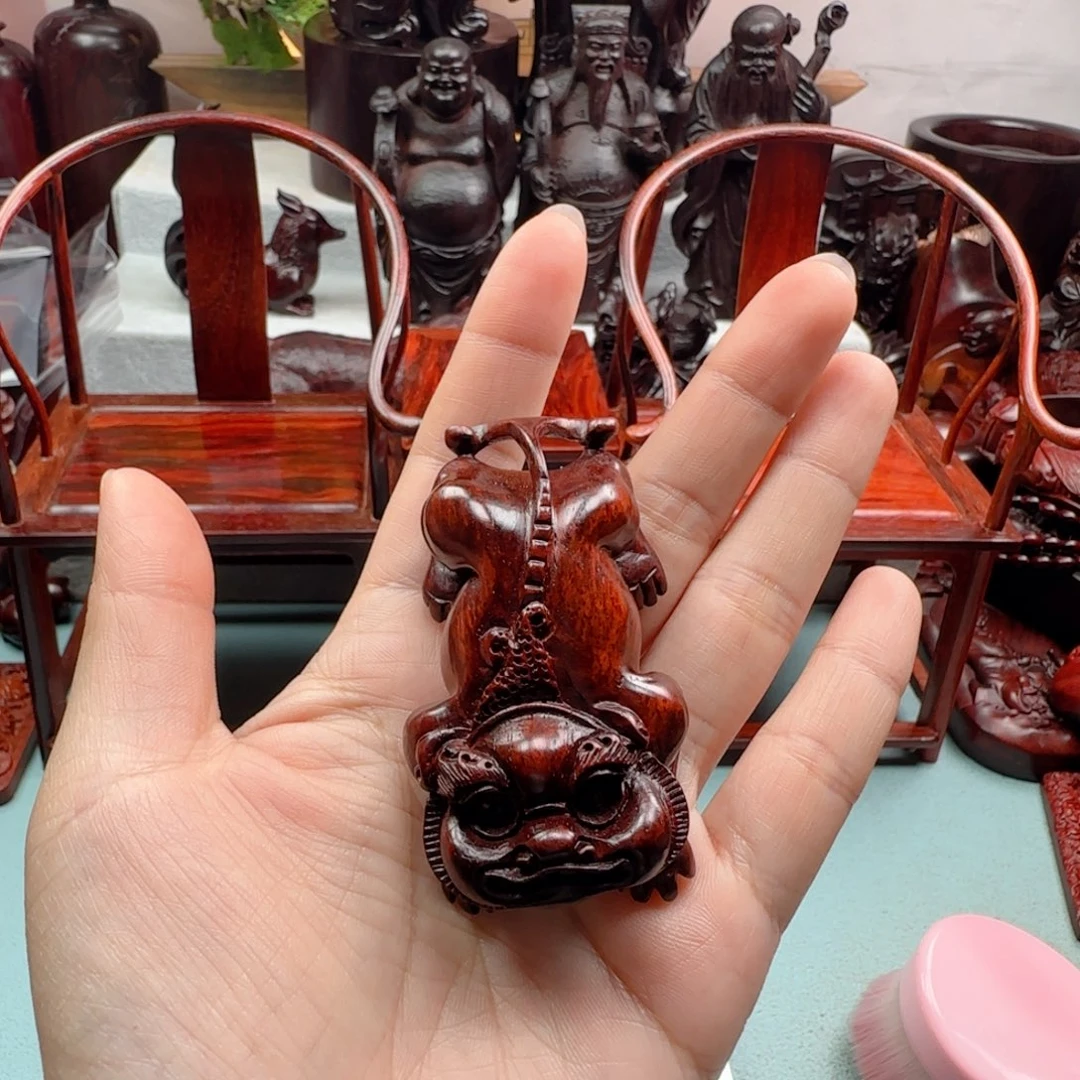 小叶紫檀把件几*霸王貔貅