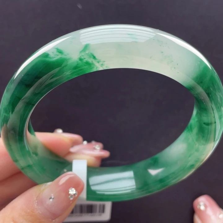 未镶嵌手镯石英质玉