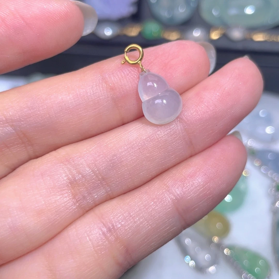 颈饰18K金镶嵌翡翠翡翠