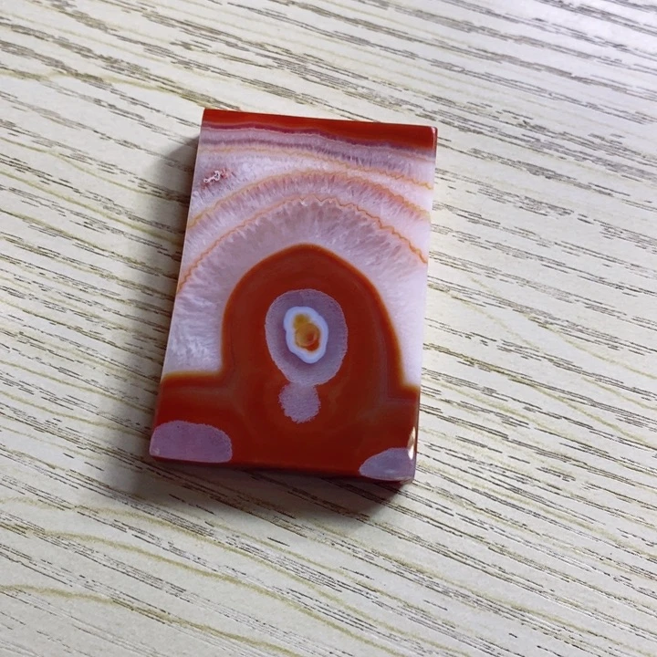 玛瑙/玉髓牌未镶嵌稻*人