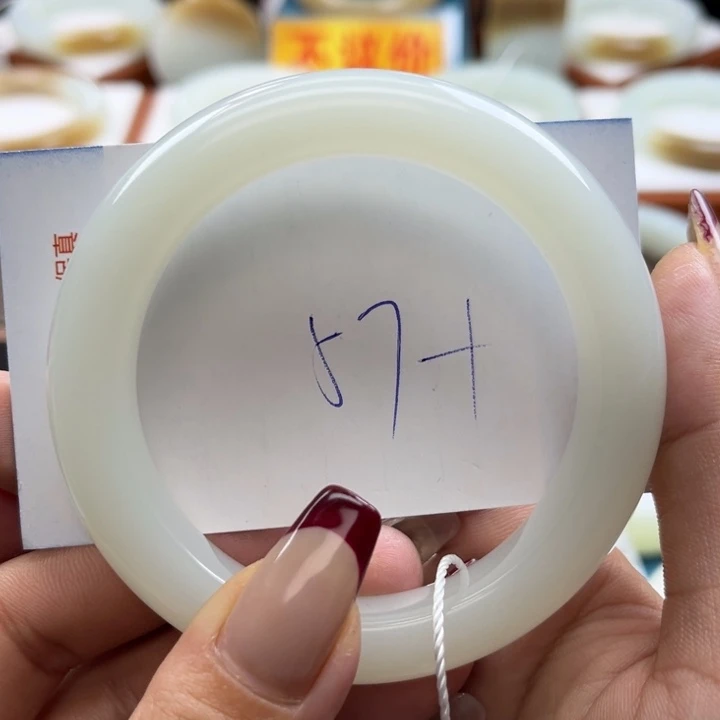 和田玉手镯未镶嵌漠