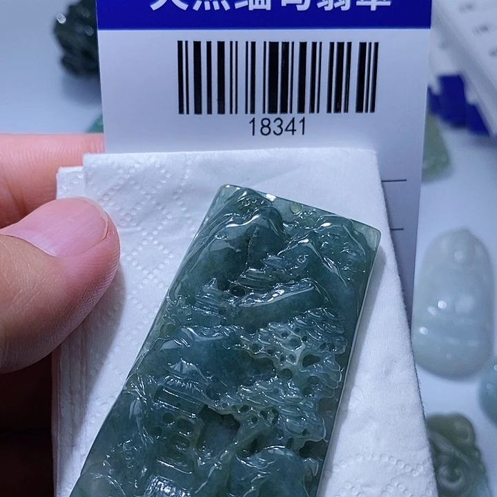 颈饰未镶嵌翡翠天光墟翡翠市场现金代购