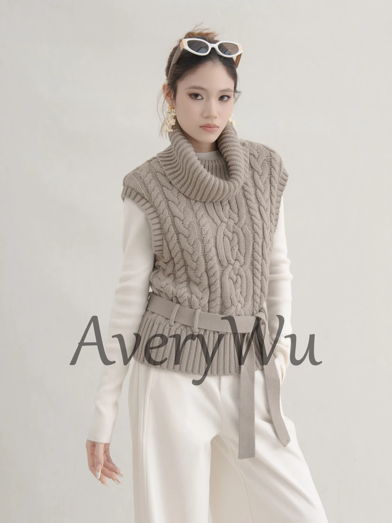 老吴的衣橱 粗针麻花高领小飞袖毛衣女秋冬针织马甲背心C301