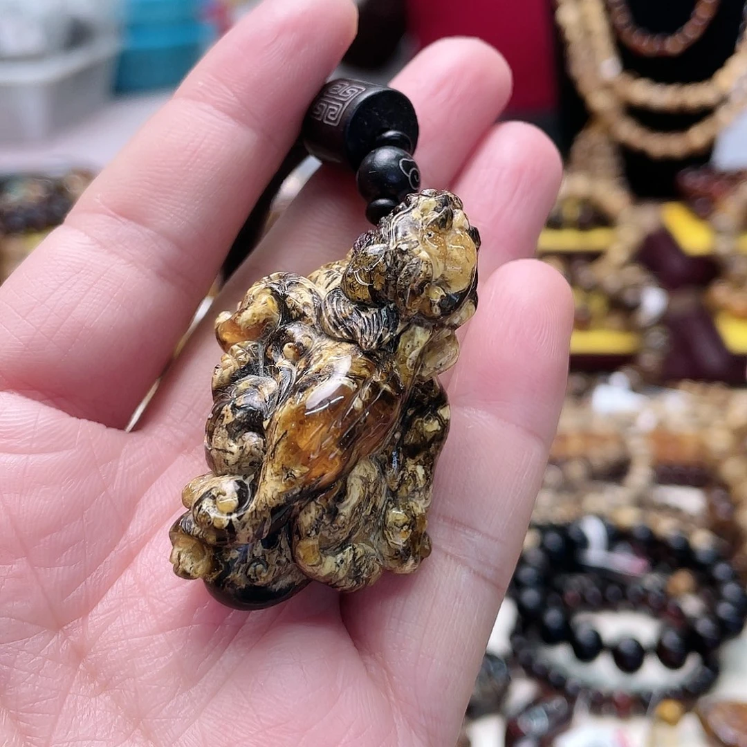 琥珀裸石未镶嵌大