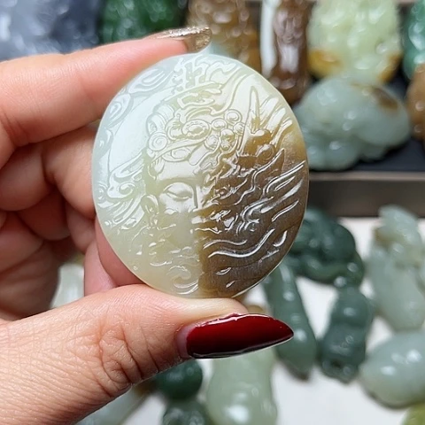 和田玉颈饰未镶嵌相*