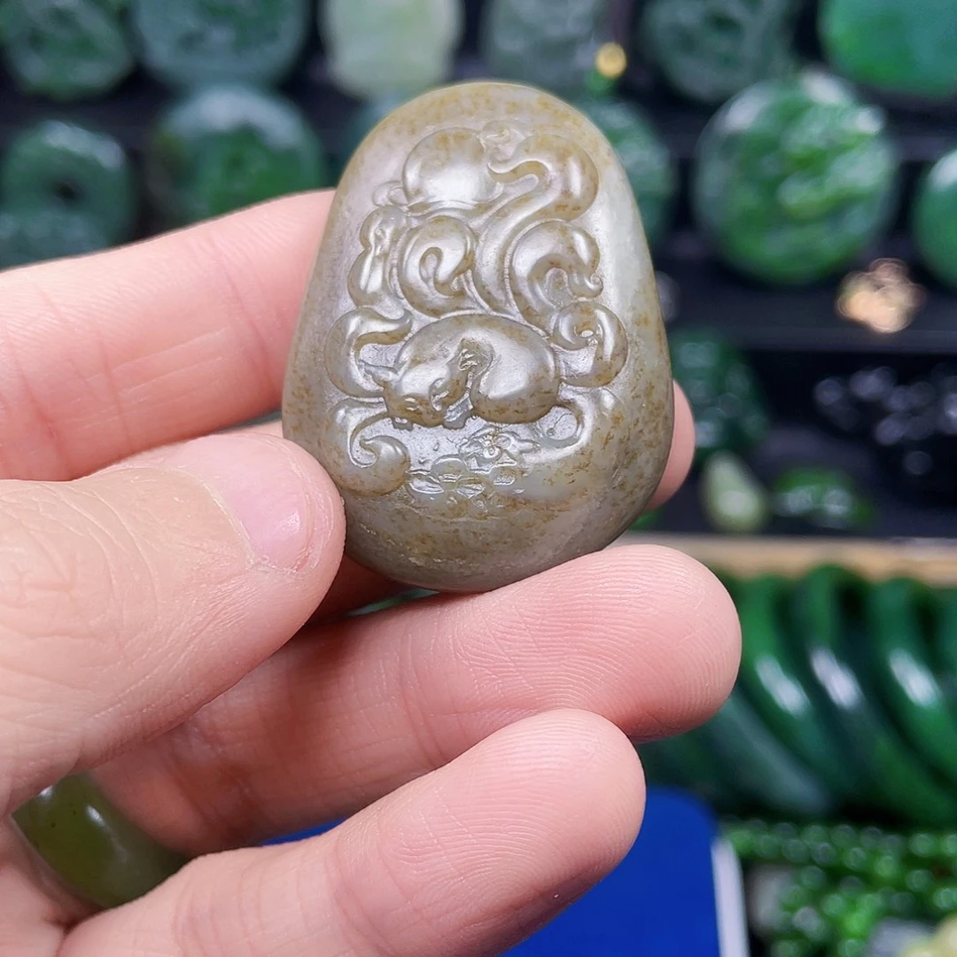 和田玉未镶嵌珠宝半成品