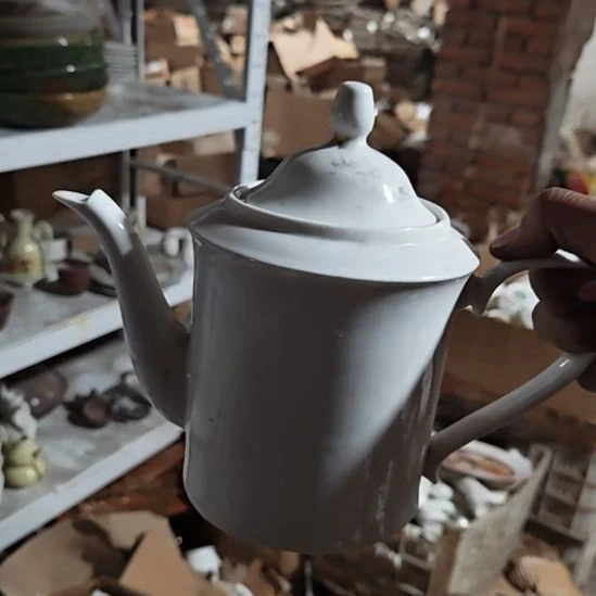 茶盏陶瓷盘子碗啥都有