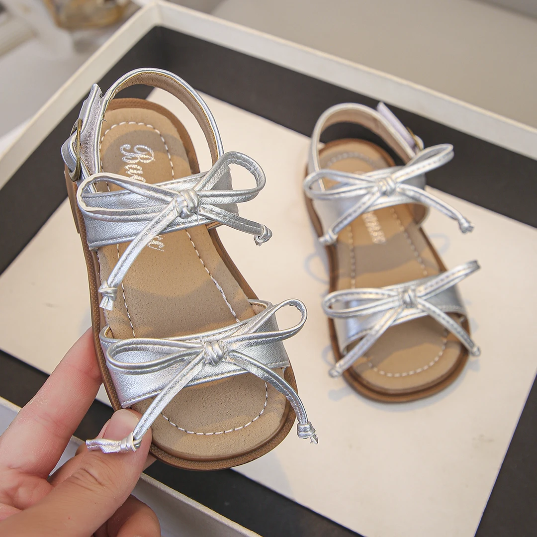 新款女童凉鞋夏季中大童鞋韩系公主风罗马中原大战弹性金属莲瓣