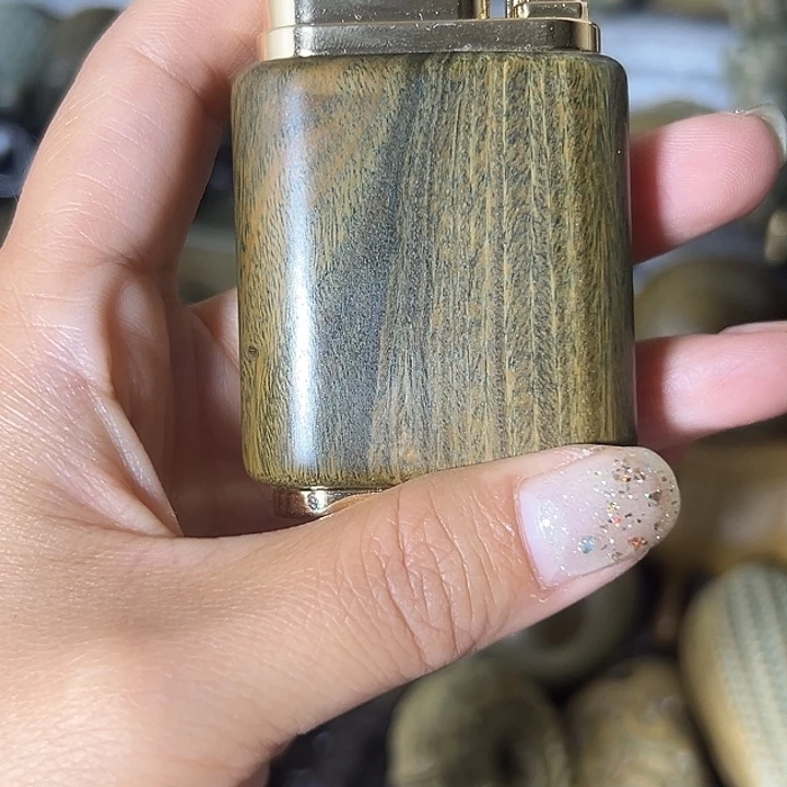 木成***狼阿根廷绿檀打火机