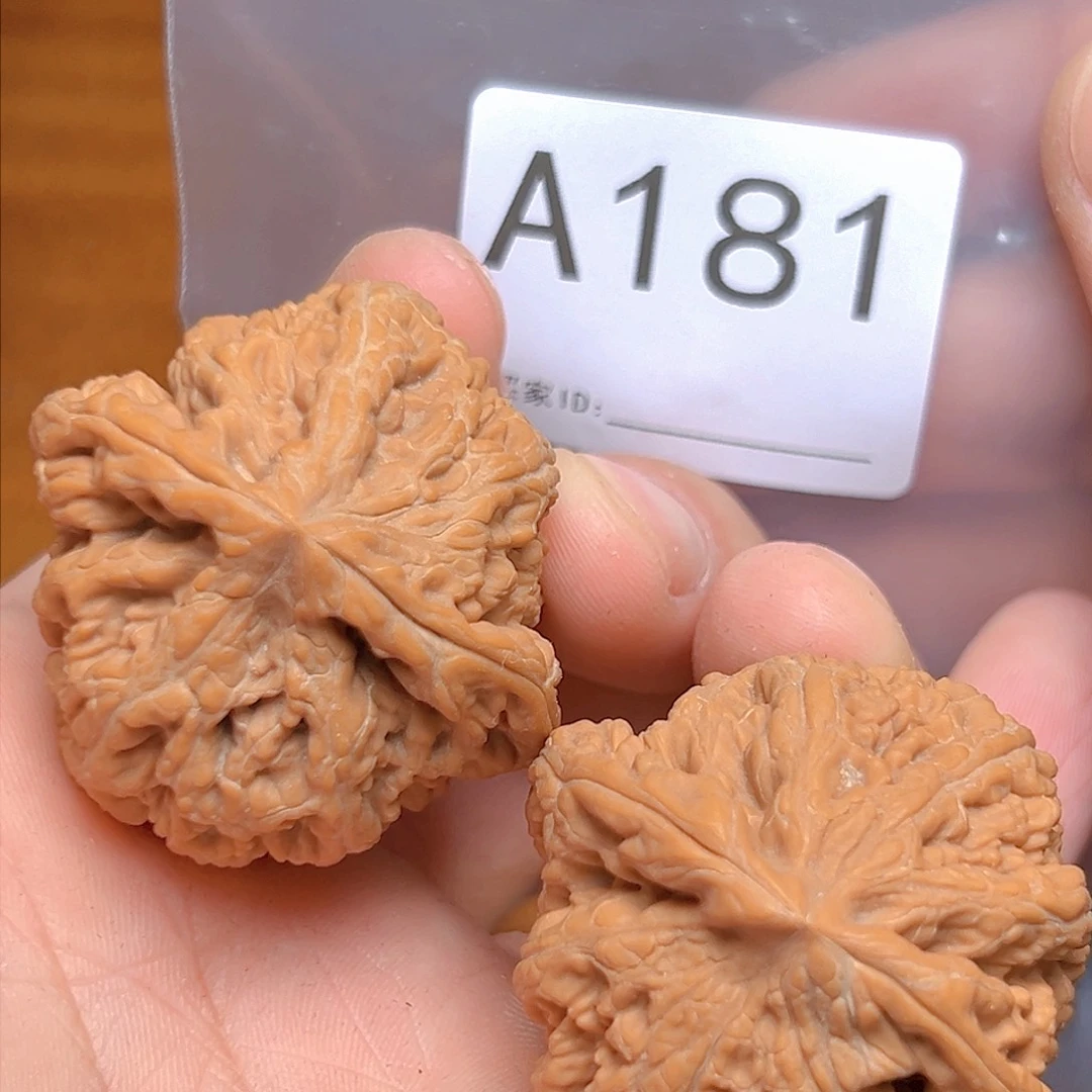 文玩核桃吊坠43大粗筋