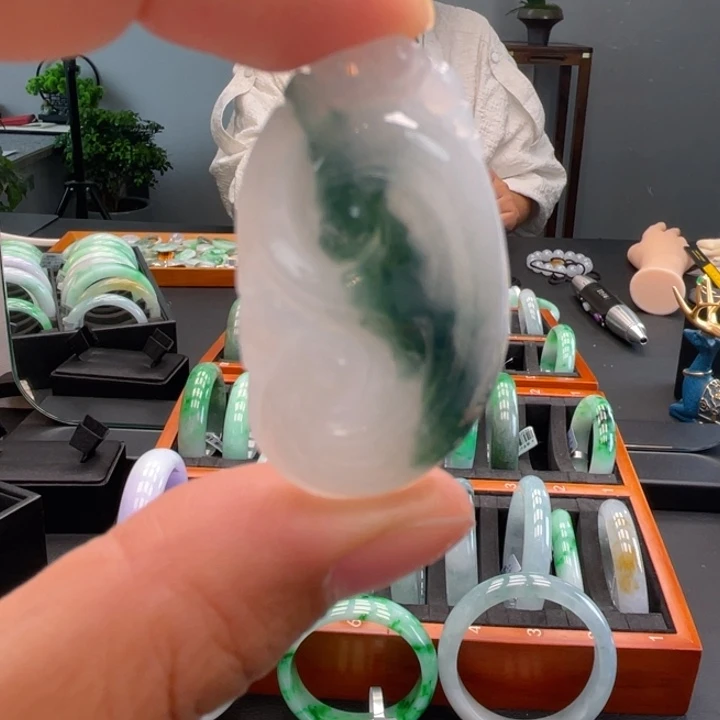 翡翠未镶嵌吊坠(不含链)缅甸翡翠