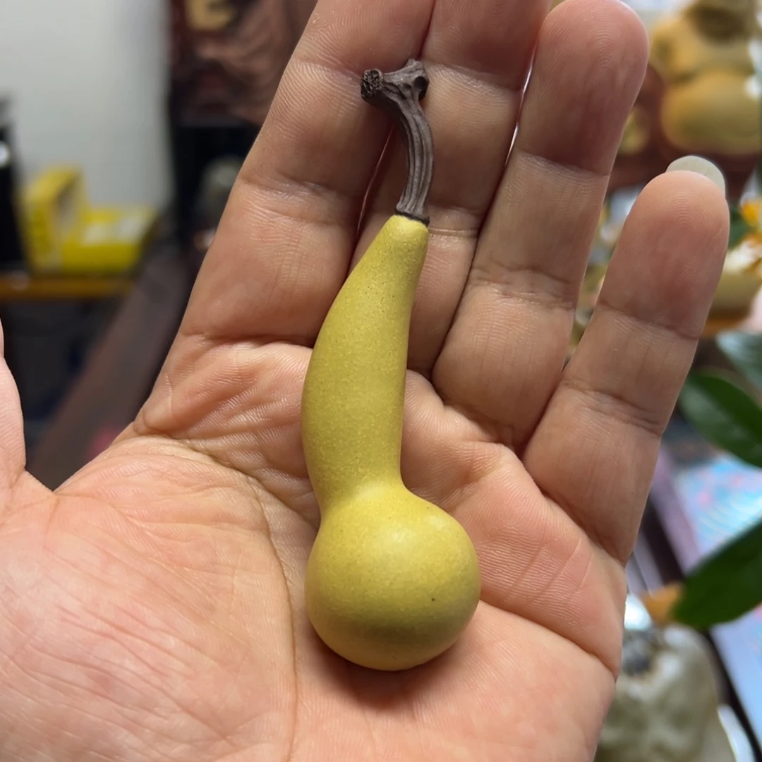 茶宠紫砂紫砂茶宠摆件。