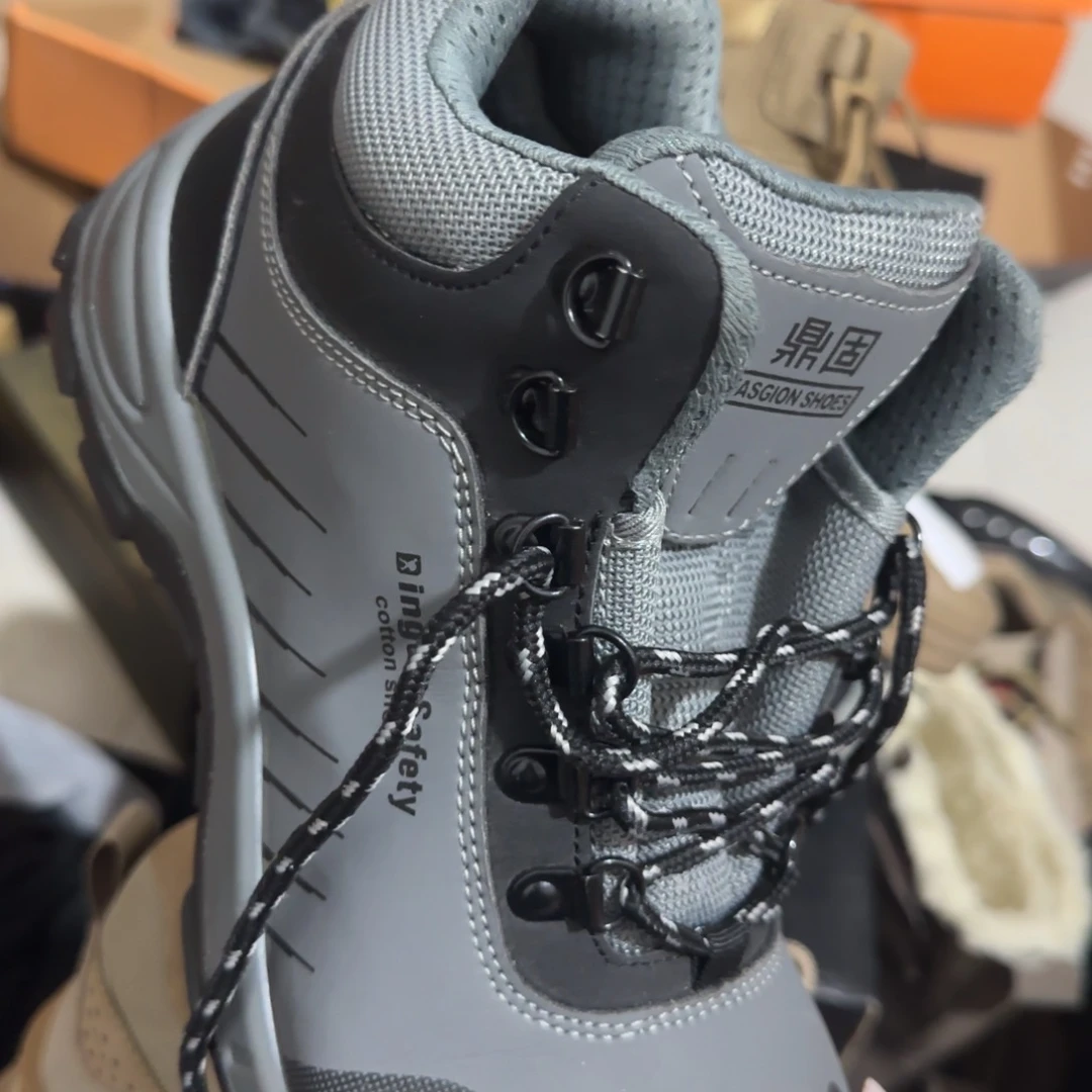 42码灰皮中高帮某固实心底