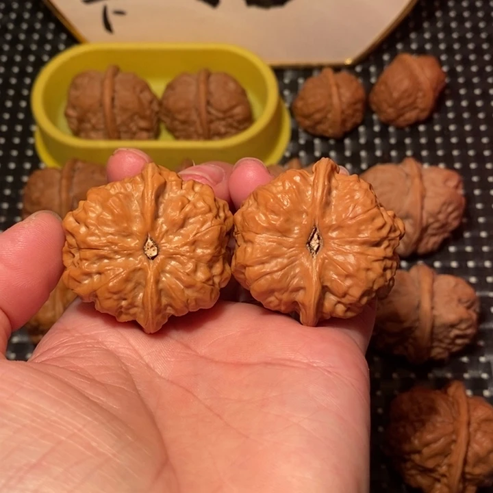 文玩核桃把件大八腿肌肉蛙